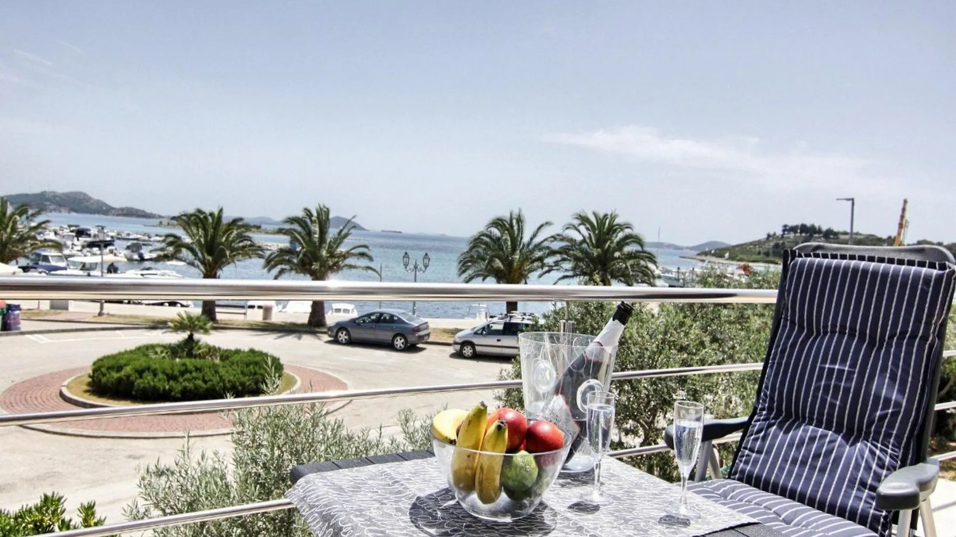 Apartments Victoria - One Bedroom Apartment With Terrace And Sea View A1 Pakostane 0*,  Croatia