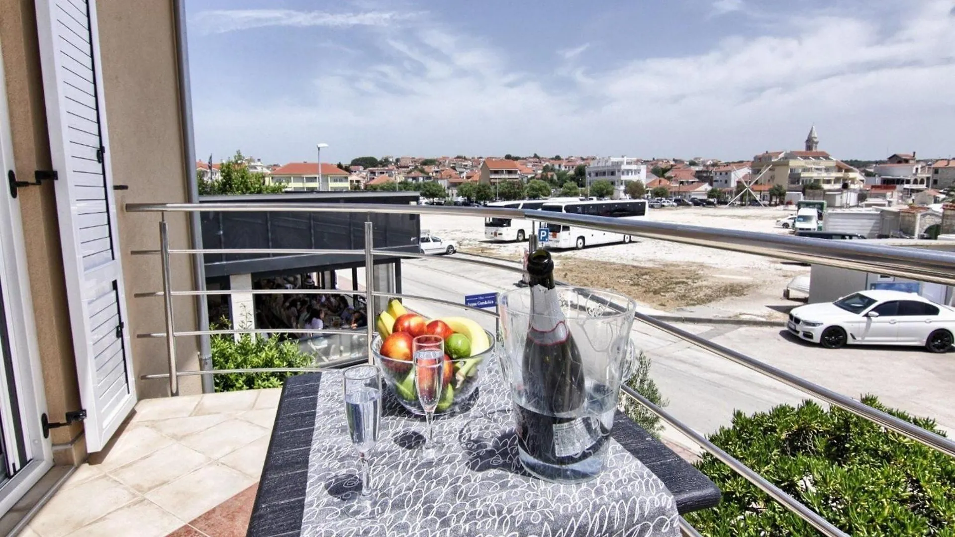Apartments Victoria - One Bedroom Apartment With Terrace And Sea View A1 Pakostane Croatia